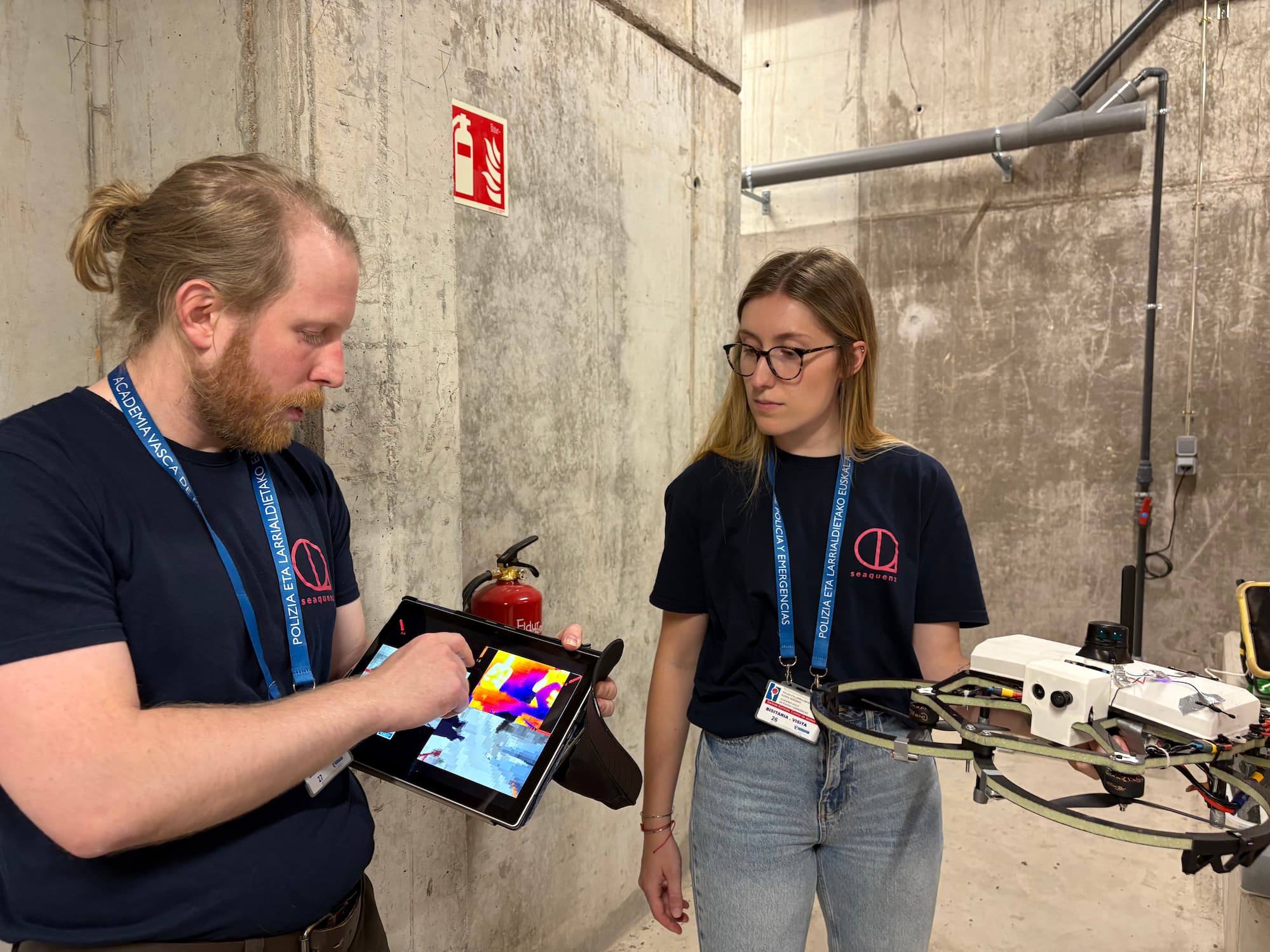 GovTech Arabak suhiltzaileen pilotuan garatutako larrialdietarako droneak heganarazi ditu